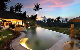 Frangipani Villas